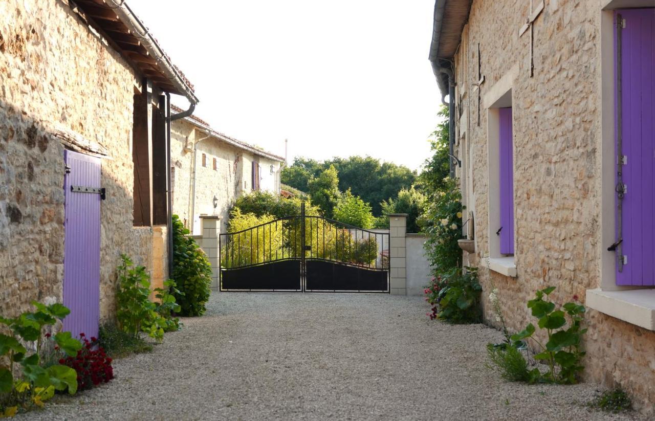Gite Rural La Maison Mauve Ventouse Extérieur photo